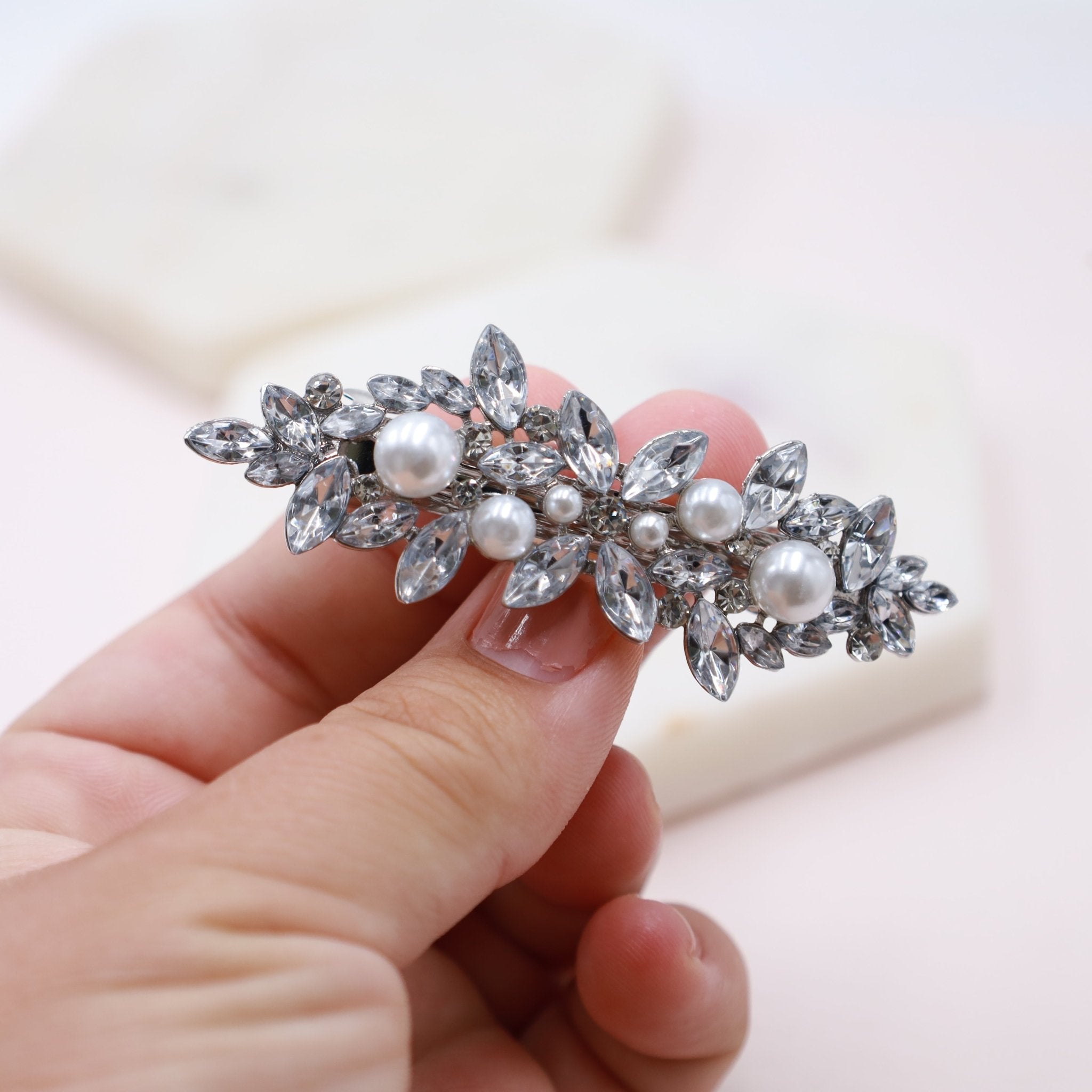 Neiman Marcus, lustrous Grey Pearl & Crystal Barrette Hair Clip 3 1/2\