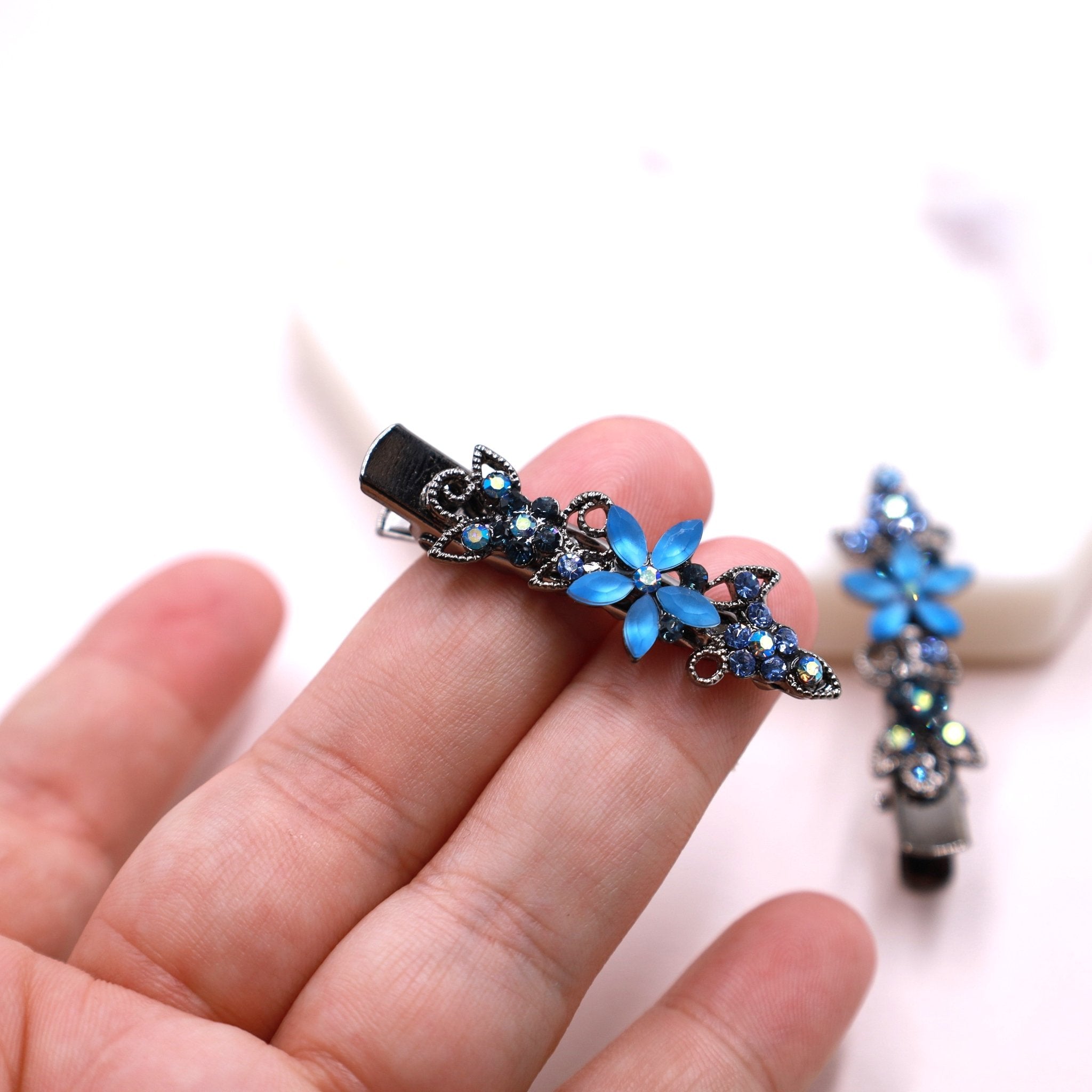 Chic Black Hair Clip with Blue and Iridescent Gems FRCOLOR Flower Crystal Rhinestones Hair Barrettes French  main image 4